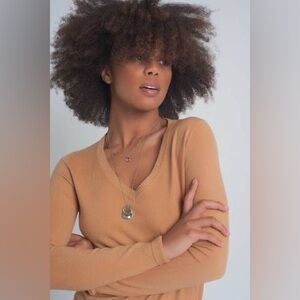 Q2 Tan V neck sweater size XS.